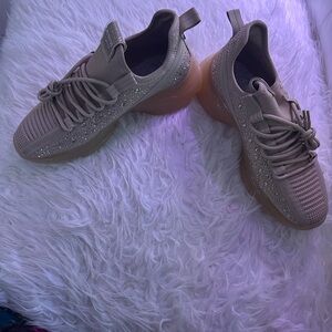 Steve Madden Women's Tan Sneakers